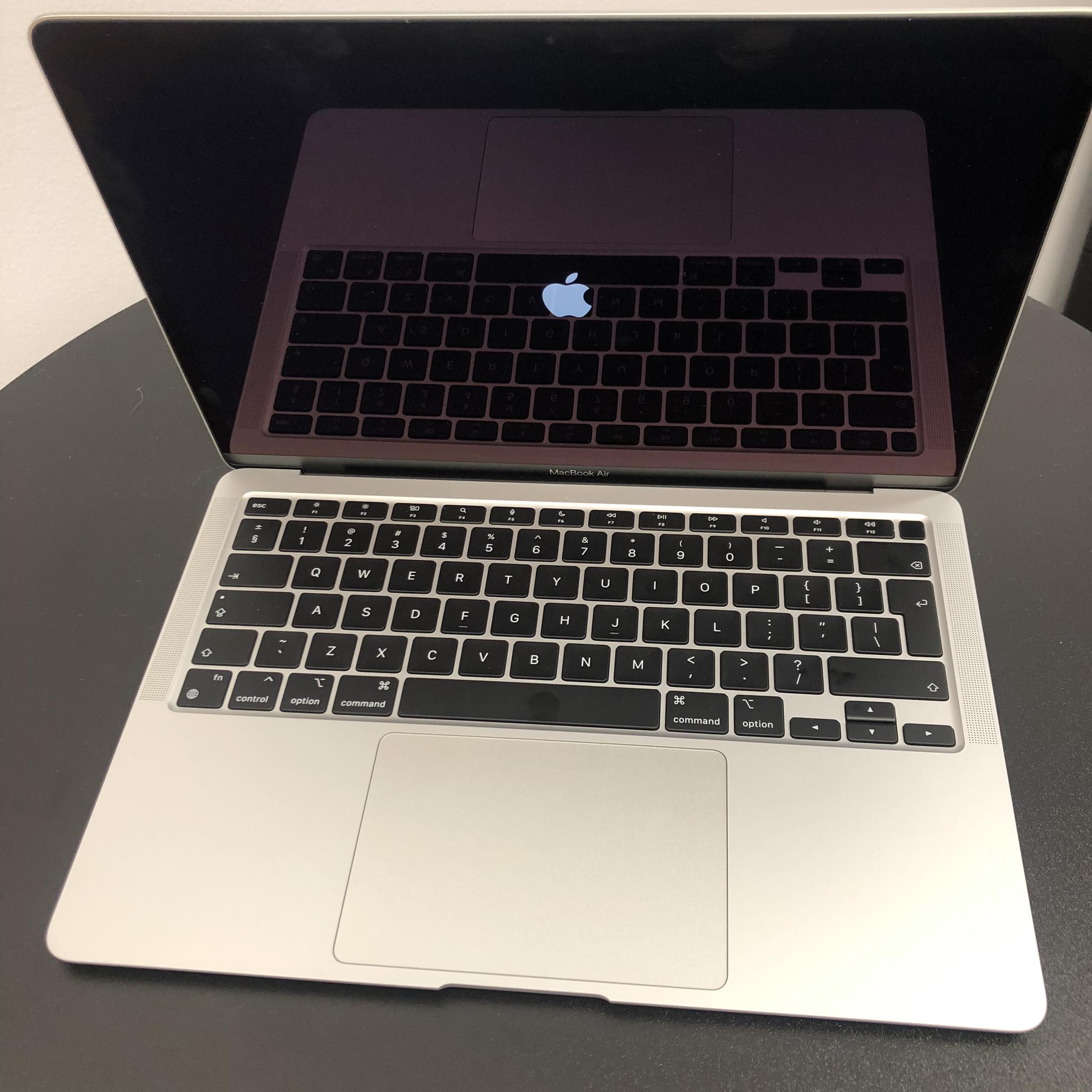 Komputer przenony Apple MacBook Air